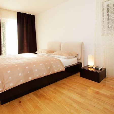 Apartment Bol A6 With Pool From 45 Eur Per Person Ngoại thất bức ảnh